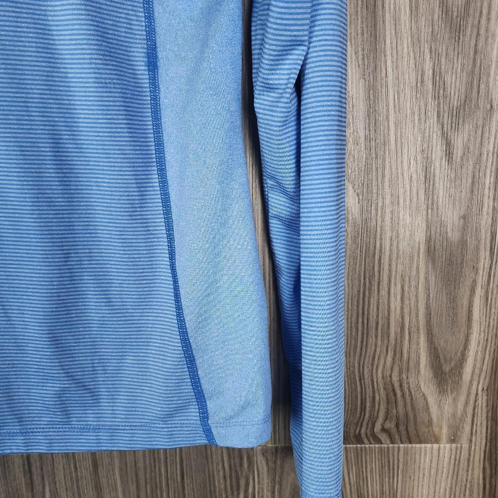 Columbia Womens Blue Micro Stripe Long Sleeve Active Shirt Scoop Neck Size Med - Picture 2 of 5